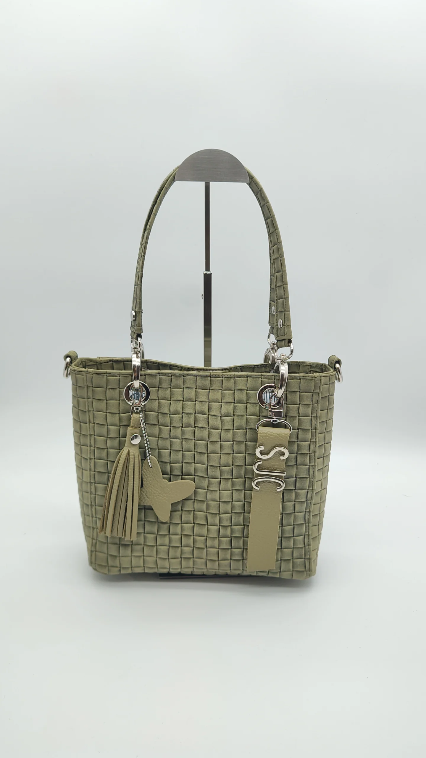 Bolso mediano Paris Petit verde piel trenzada