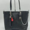 Bolso grande Paris Grand Charlotte Signature Negro Anaconda 1 Bolso grande Paris Grand negro piel grabada anaconda