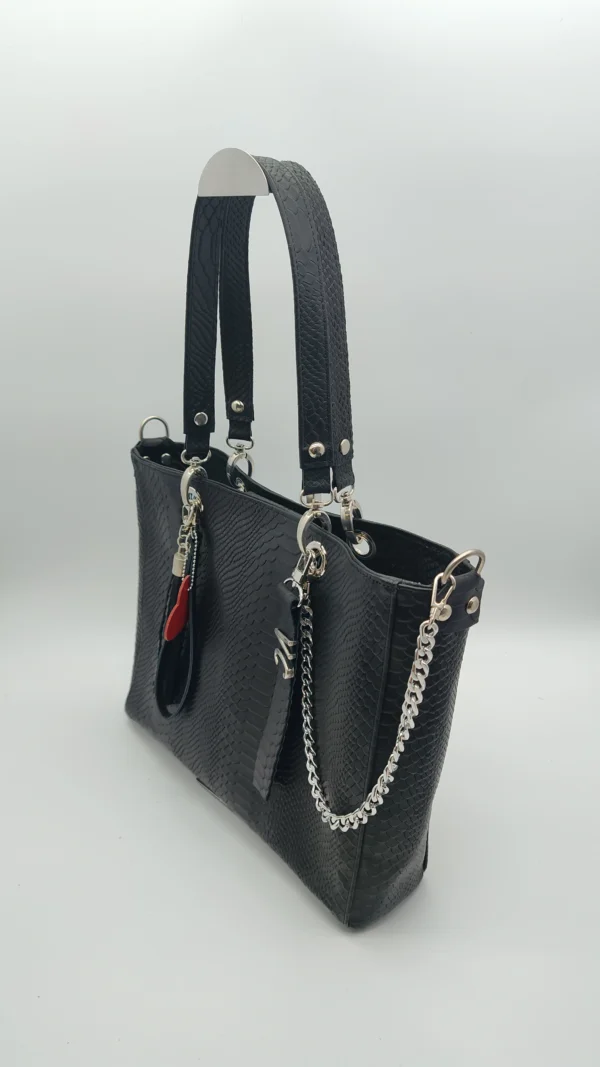 Bolso grande Paris Grand Charlotte Signature Negro Anaconda 3 Paris Grand negro textura reptil sofisticada
