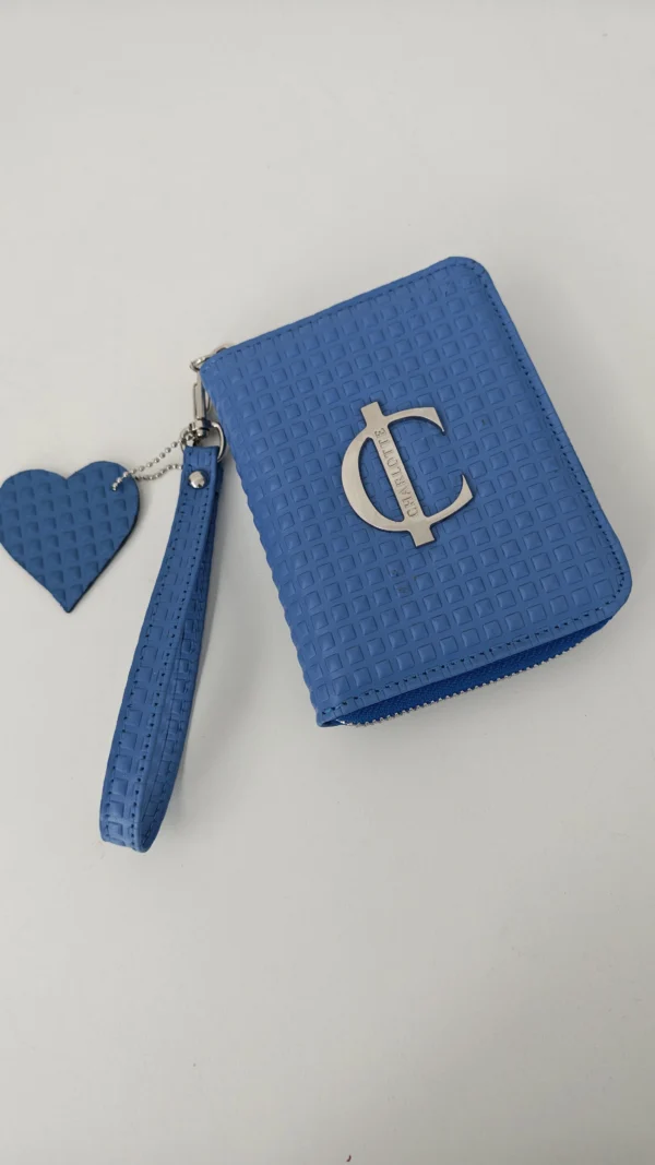Cartera piel Mini Verona Charlotte Azul Francia 1 Cartera pequeña Mini Verona azul Francia en piel vacuna piramidal