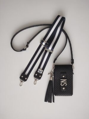 IMG_20230111_111104913~2 Porta móvil negro cuero trenzado Charlotte Signature