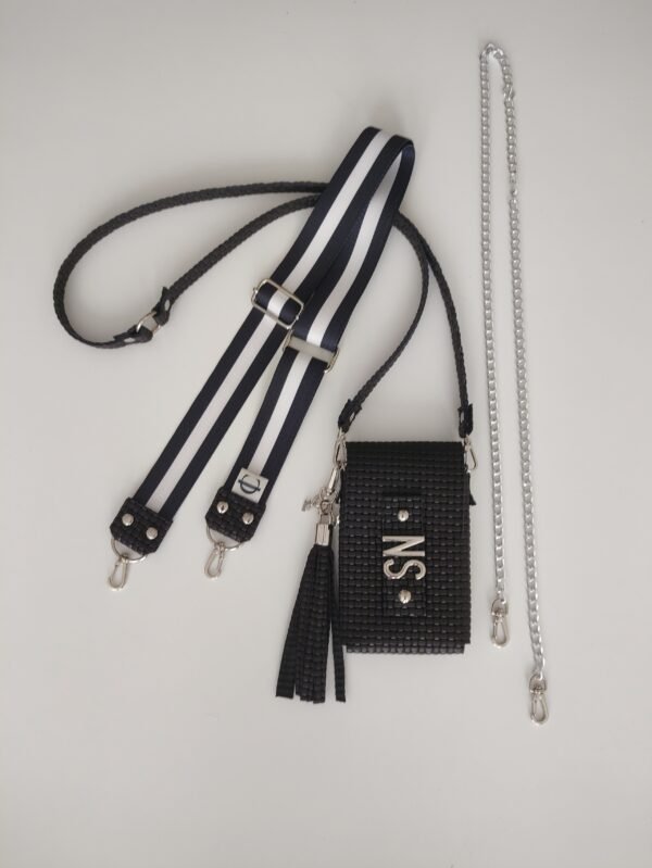 IMG_20230111_111251769~2 Porta móvil negro piel trenzada Charlotte Signature