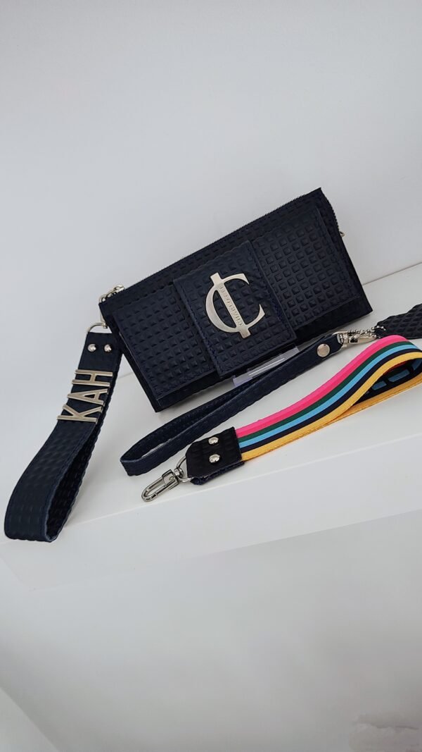 IMG_20250531_144422615~2 Cartera Charlotte Signature