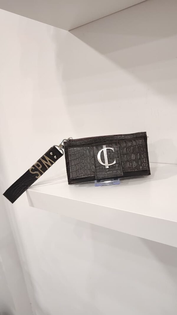 WhatsApp Image 2025-11-09 at 20.59.01 Cartera Charlotte Signature | Porta Móvil