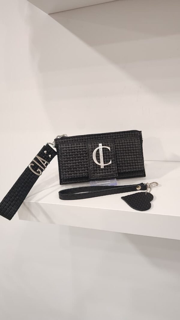 WhatsApp Image 2025-11-09 at 20.59.02 (1) Cartera Charlotte Signature | Porta Móvil