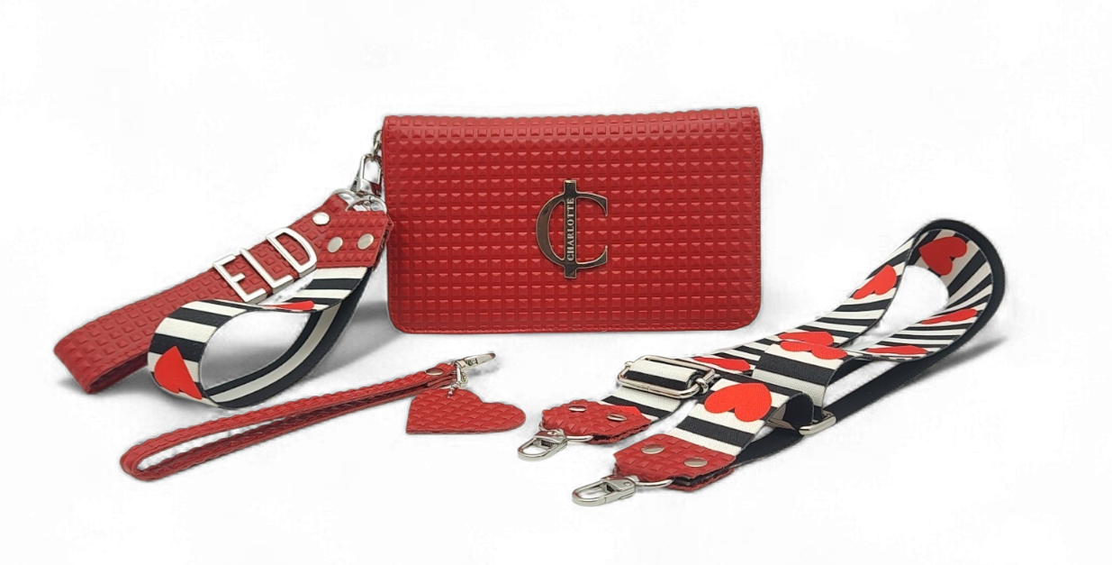 Cartera, bandolera con muñequera, se personaliza con tus iniciales, es cluch, cartera y bandolera a la vez