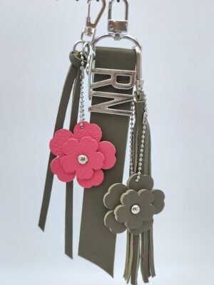 Charm personalizado de piel con iniciales Charlotte Signature Charms Personalizados